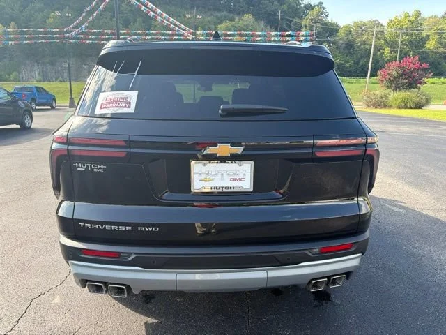 New 2026 Mosaic Black Metallic Chevrolet LT image 6