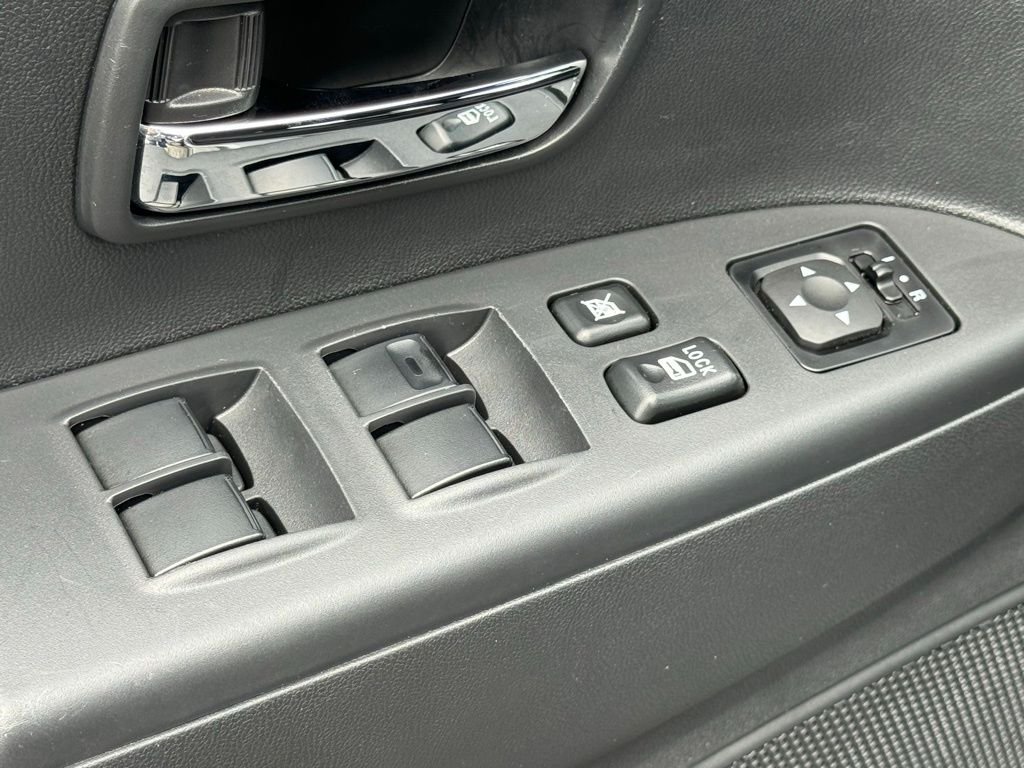 Used 2025  Mitsubishi 2.0 Trail Edition image 15