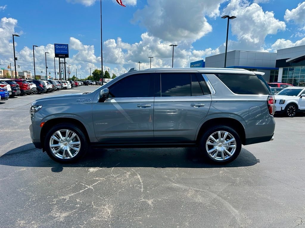 Used 2022 Gray Chevrolet High Country image 6