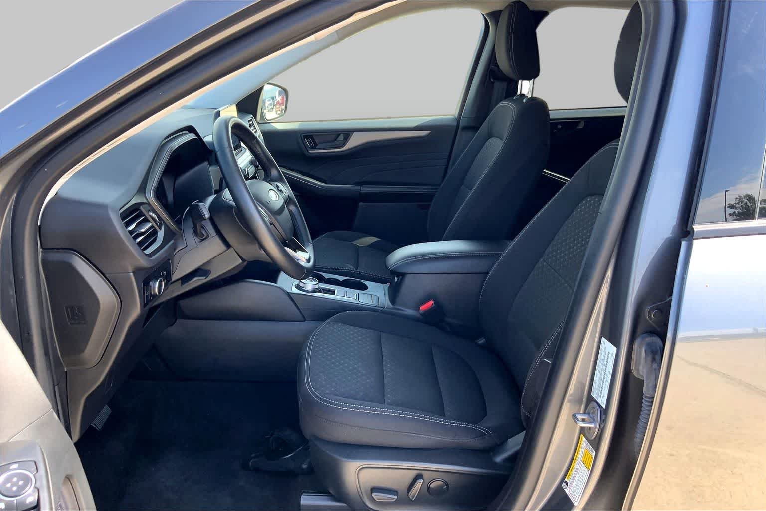 Used 2024 Carbonized Gray Metallic Ford Active image 8