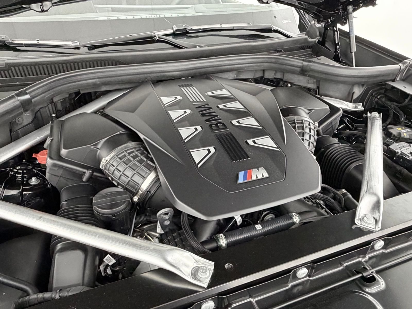 New 2026 Black Sapphire Metallic BMW M60i image 76