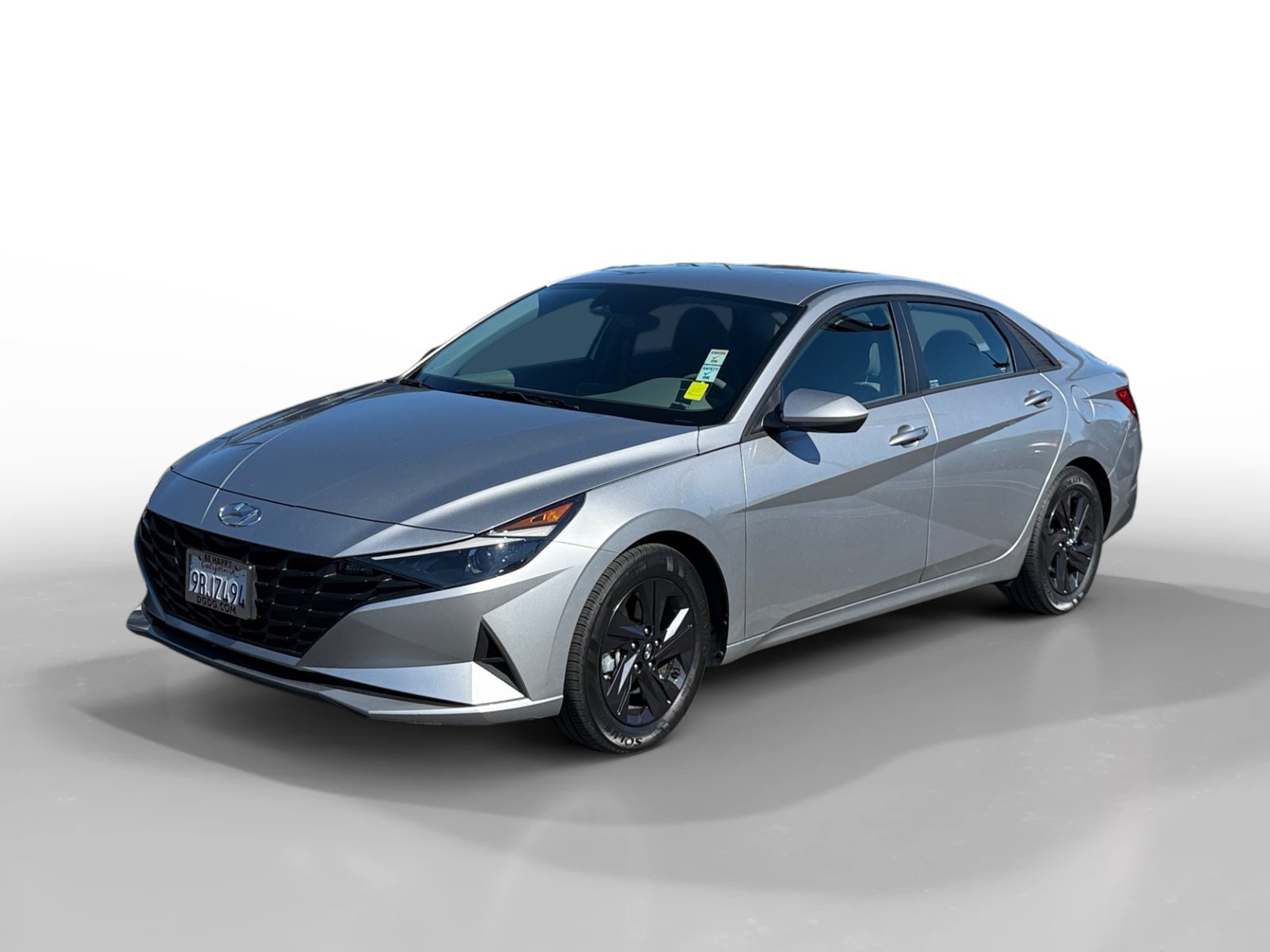 Certified Used 2022 Shimmering Silver Hyundai SEL image 1
