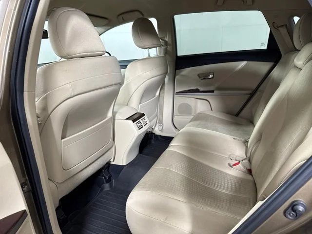 Used 2013 Golden Toyota LE image 12