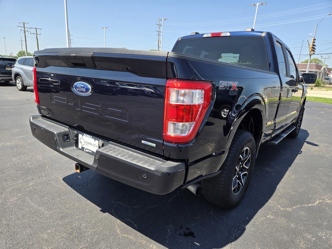 Used 2023 Blue Ford XLT image 5