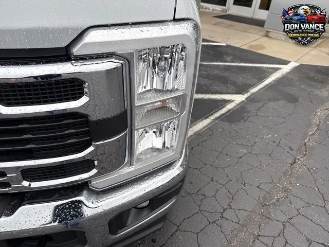 New 2026 White Ford XLT image 38