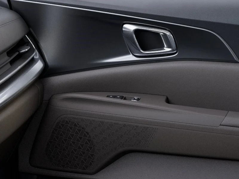 New 2027 Ceramic Silver Kia LXS image 25