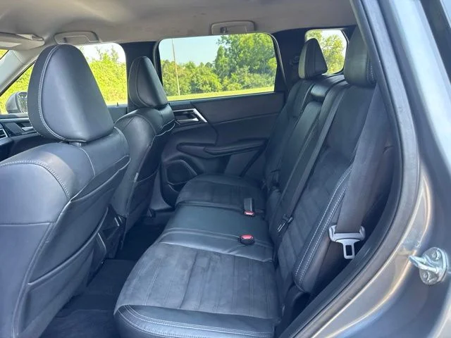 Used 2022 Gray Mitsubishi Black Edition image 13
