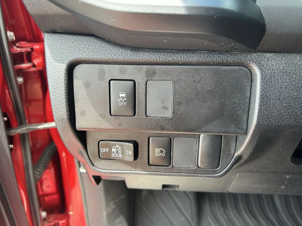 Used 2020 Red Toyota SR image 28