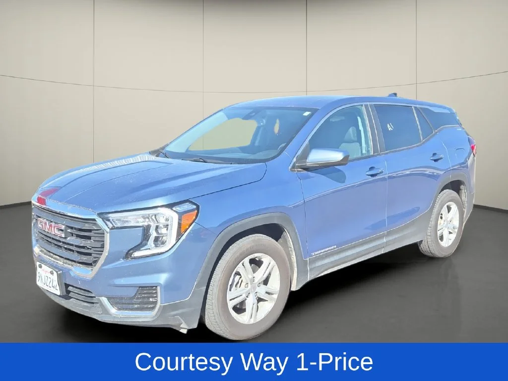 Used 2024 Blue GMC SLE image 4