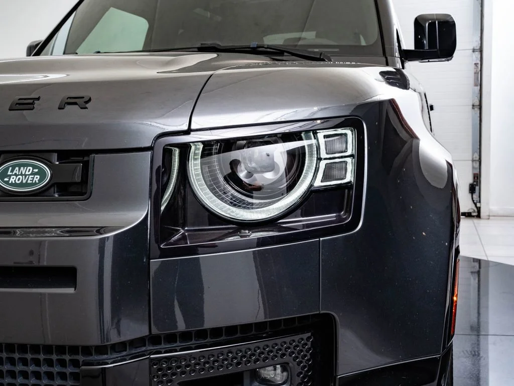 Used 2023 Carpathian Gray Premium Metallic Land Rover V8 image 15