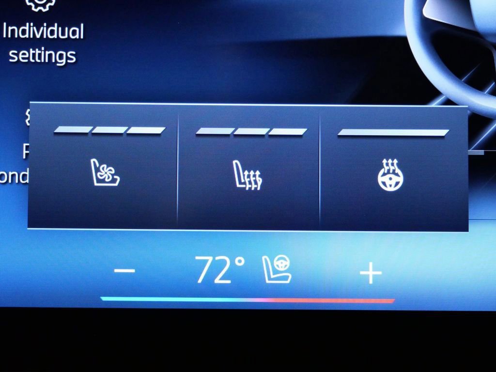 Used 2026 Skyscraper Grey Metallic BMW xDrive40i image 47
