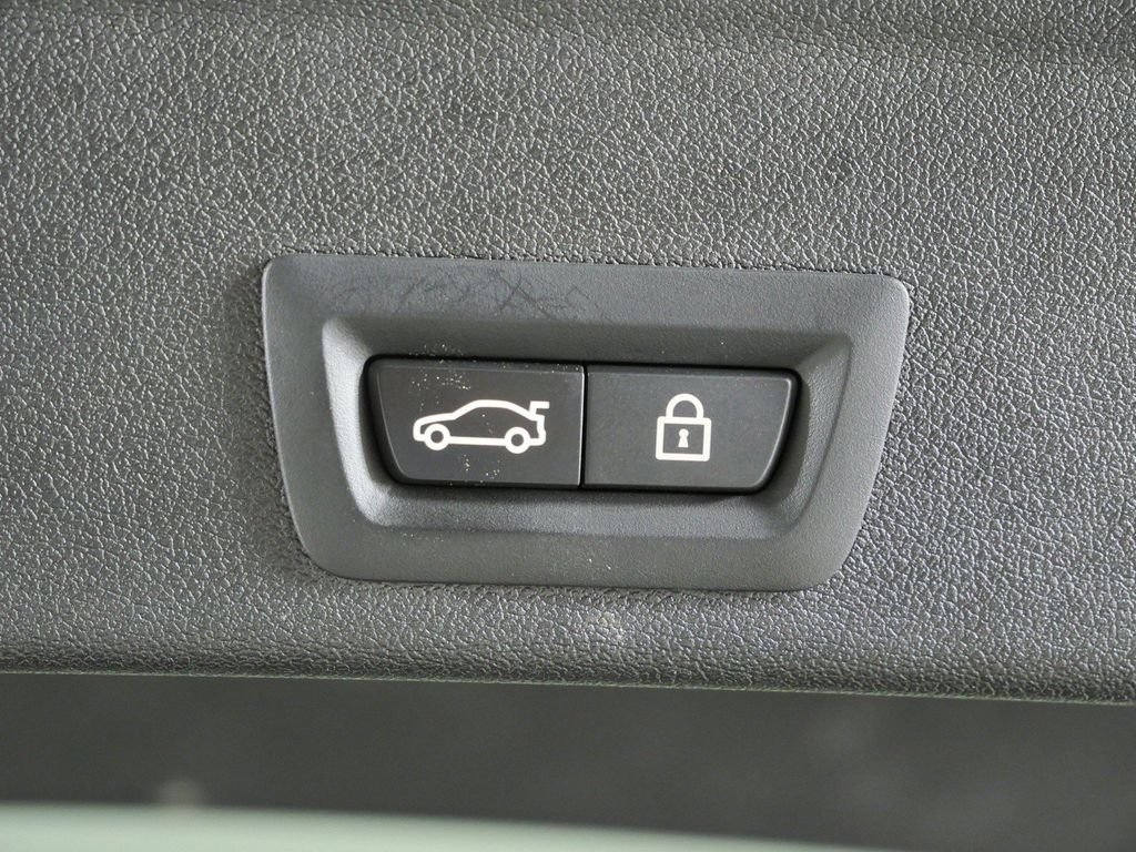 Used 2021 Donington Grey Metallic BMW Base image 28