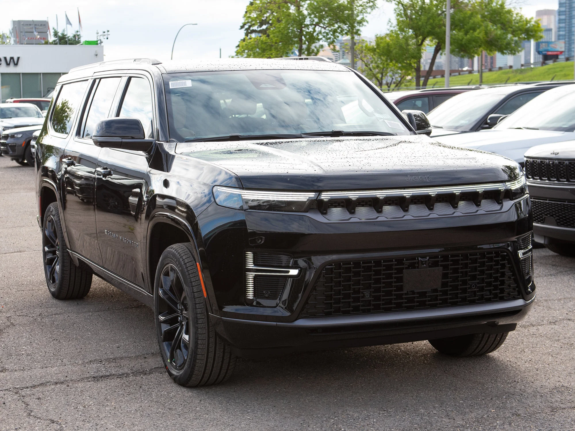 Used 2026 Black Jeep Summit Reserve* image 7