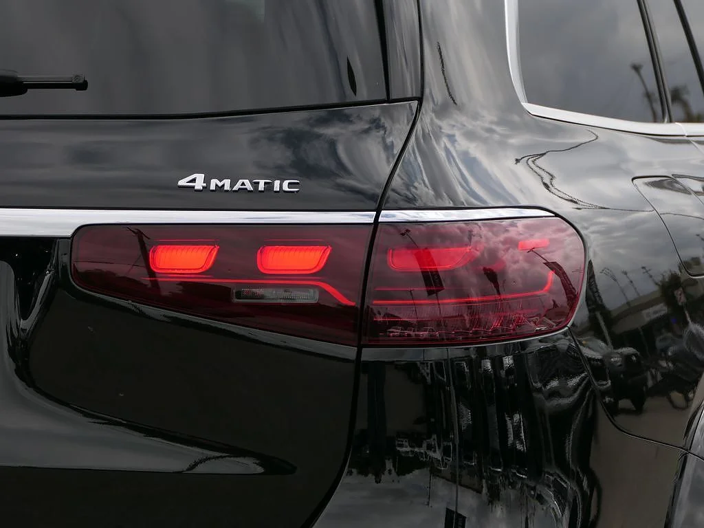Used 2025 Black Mercedes-Benz GLS 450 image 4