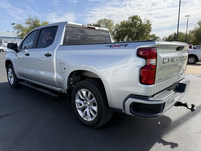 2021 Chevrolet Silverado 1500 Custom photo 3