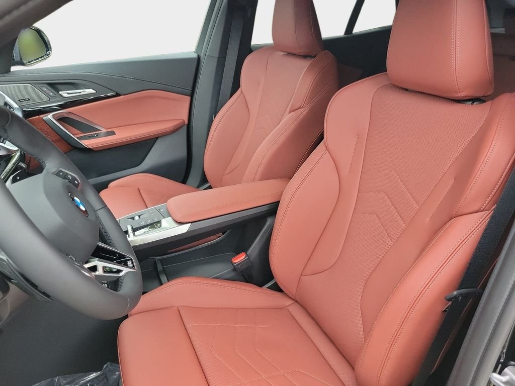 New 2026 Black Sapphire Metallic BMW xDrive28i image 9