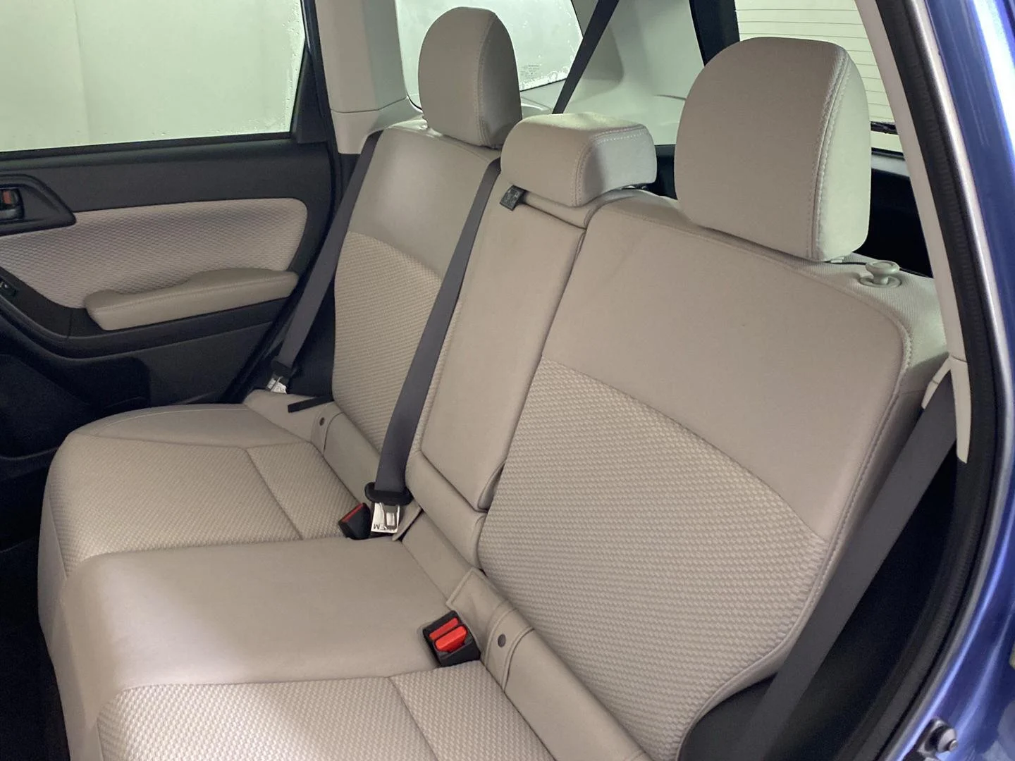 Used 2018 Quartz Blue Pearl Subaru Premium image 4