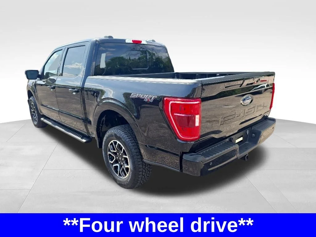 Used 2023 Black Ford XLT image 9