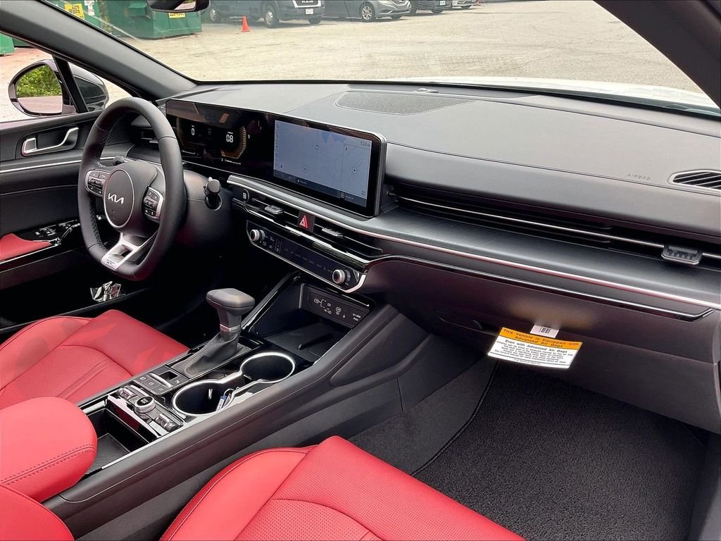 New 2026 Snow White Pearl Kia GT-Line image 10