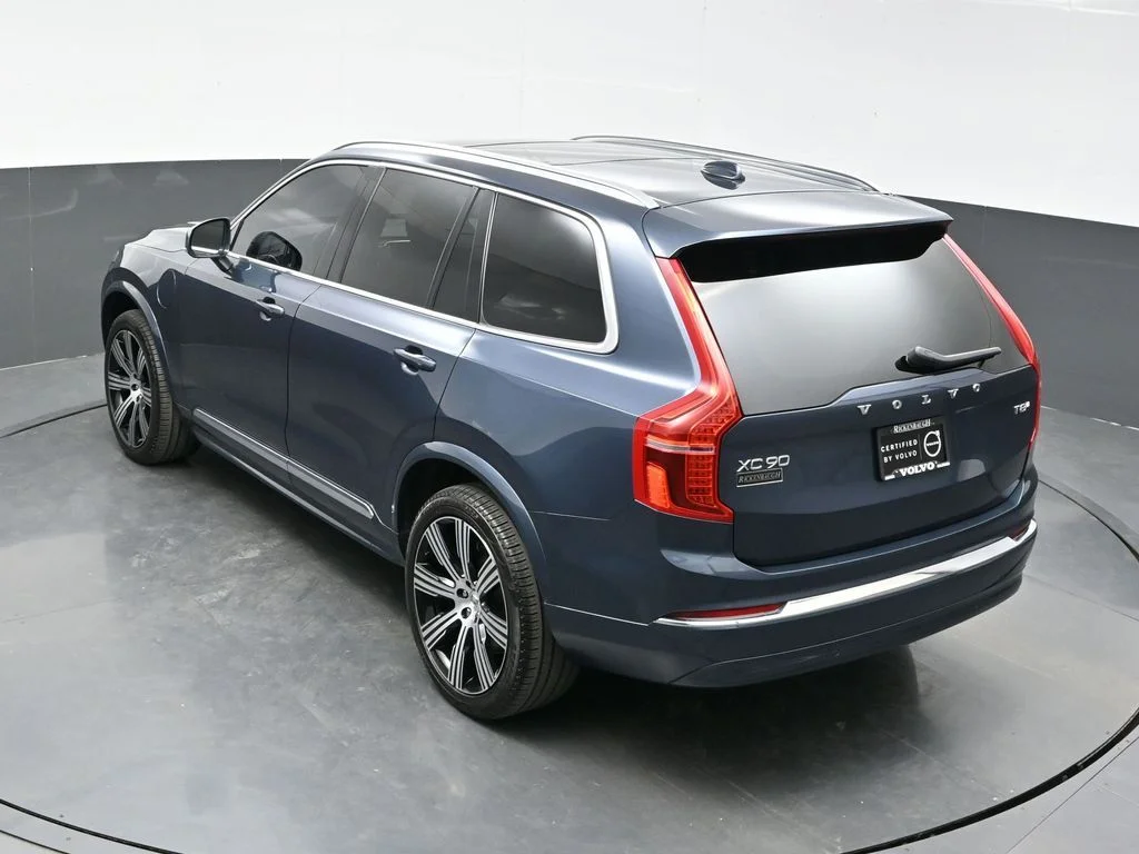 Certified Used 2025 Denim Blue Volvo Core image 35