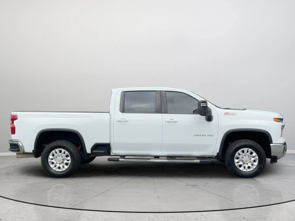 2024 Chevrolet Silverado 2500HD LT - Photo 6