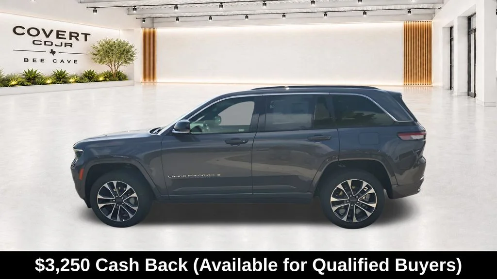New 2025 Baltic Gray Metallic Clear-Coat Exterior Paint Jeep Overland image 8