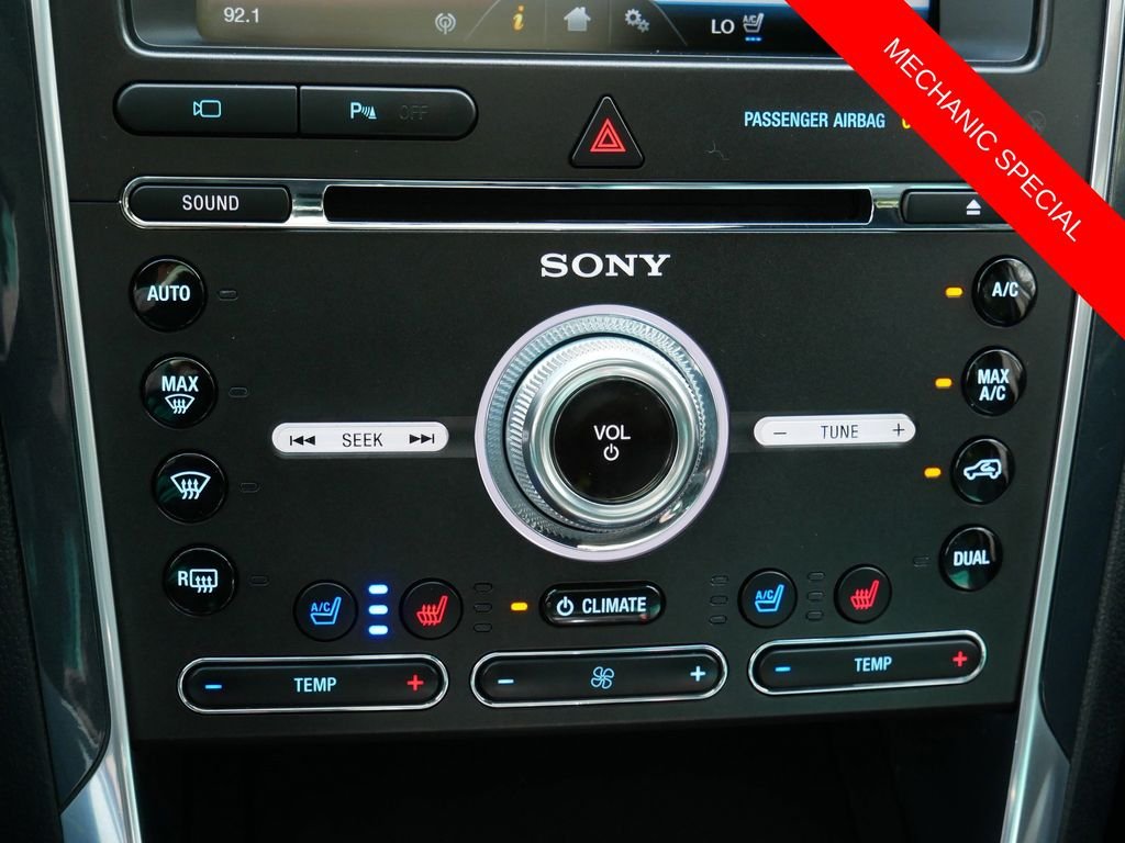 Used 2016 Gray Ford Limited image 24