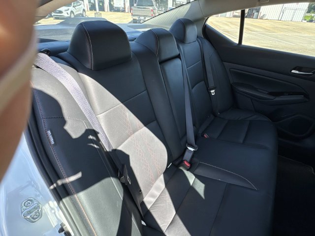 Used 2025 White Nissan 2.5 SR image 27