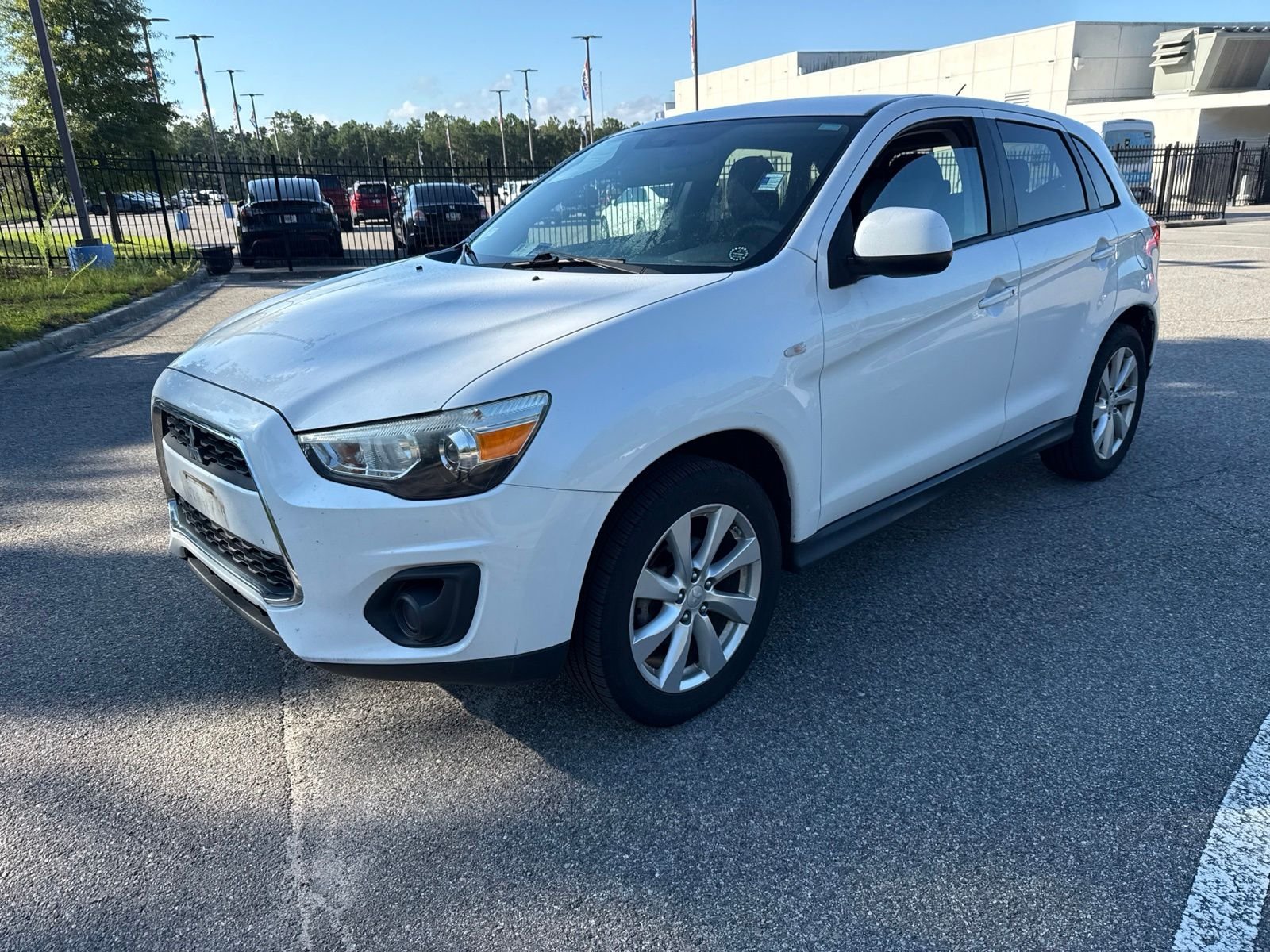 Used 2014 White Mitsubishi ES image 1