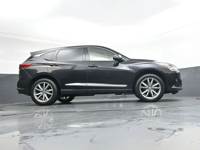Used 2023  Acura Technology Package image 33