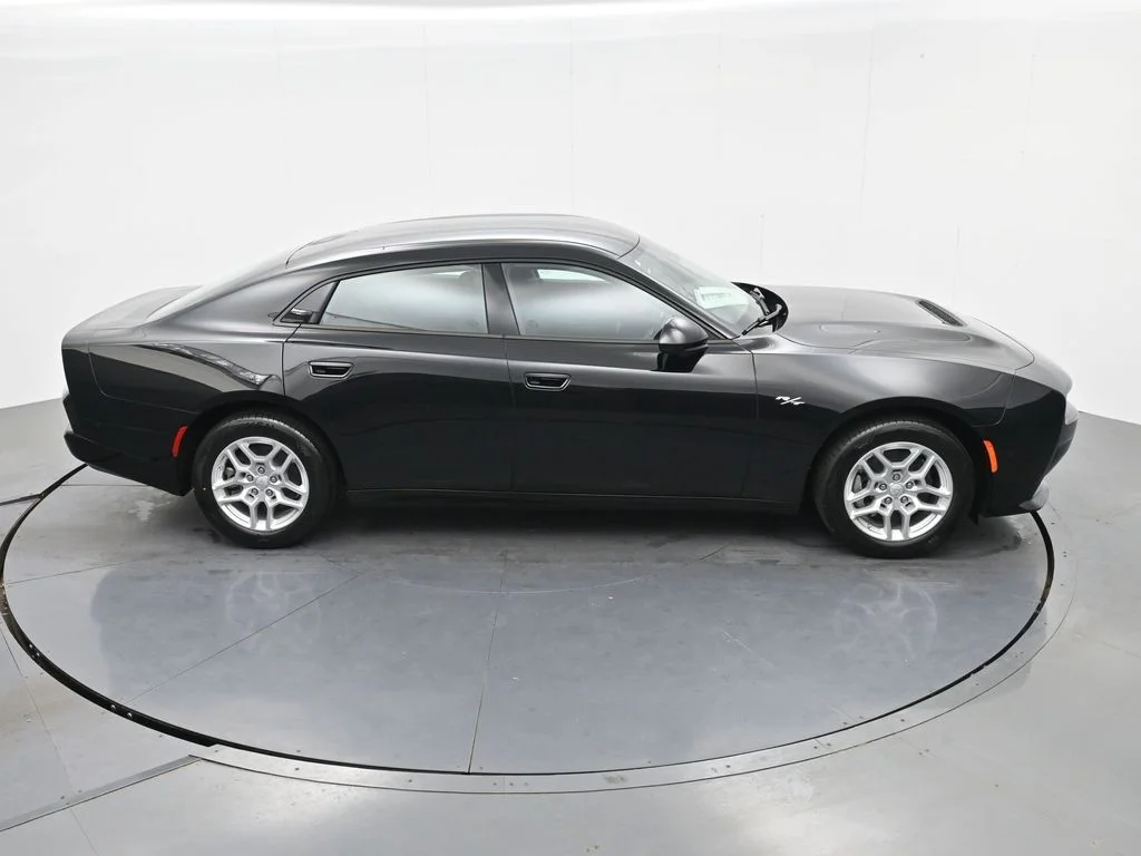 New 2026 Diamond Black Crystal Pearlcoat Dodge R/T image 26