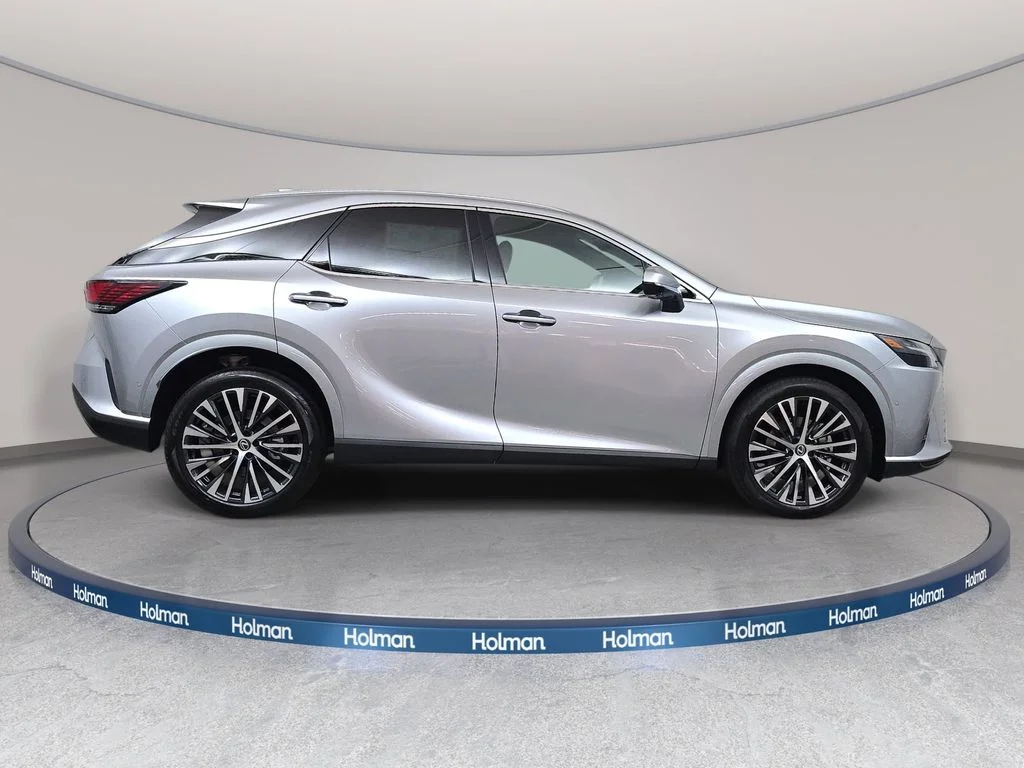 New 2026 Iridium Lexus PREMIUM PLUS image 4