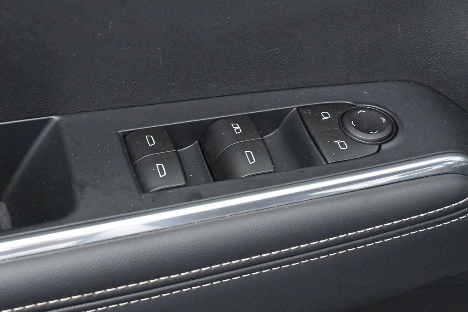 Used 2026 Summit White GMC Elevation image 13