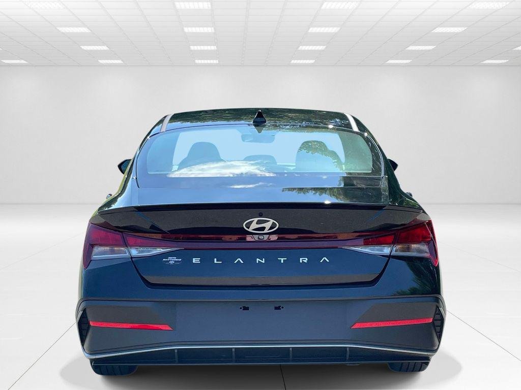 New 2026 Black Hyundai SEL Sport Plus image 5