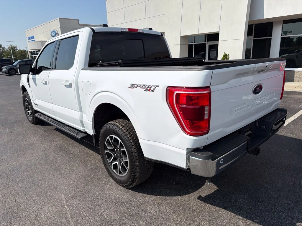 Used 2023 Oxford White Ford XLT image 2