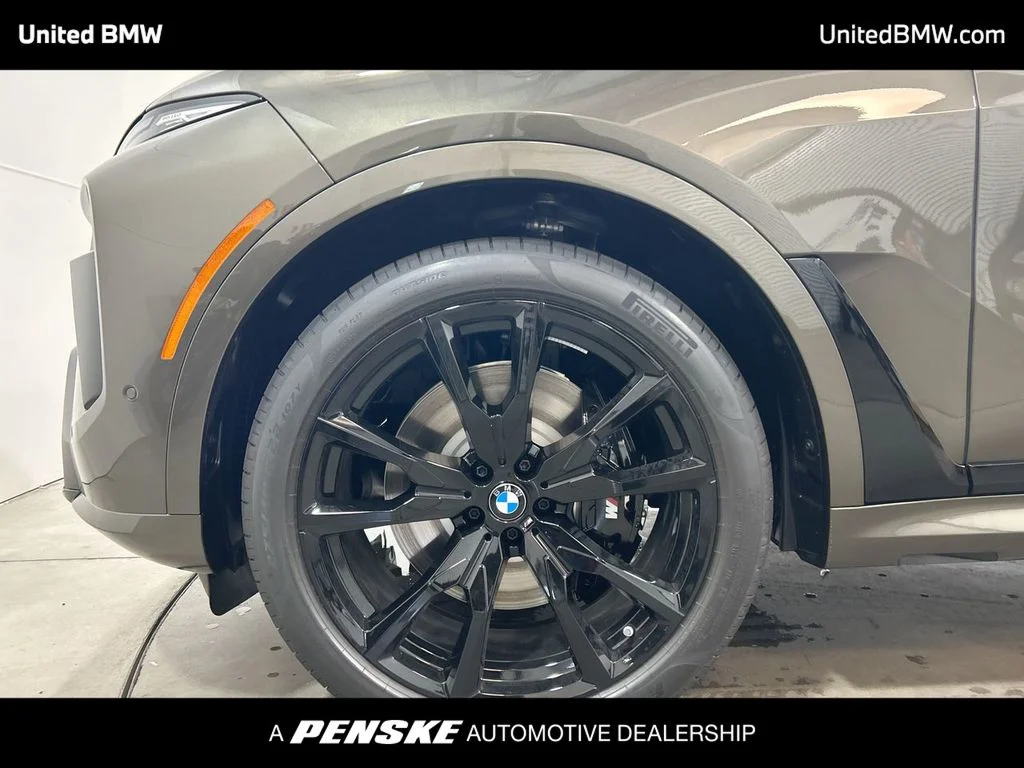 Used 2026 Manhattan Green Metallic BMW xDrive40i image 10