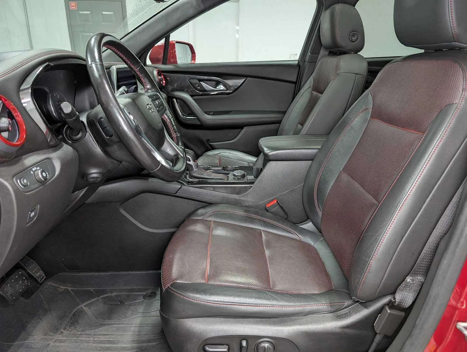 Used 2019 Cajun Red Tintcoat Chevrolet RS image 4