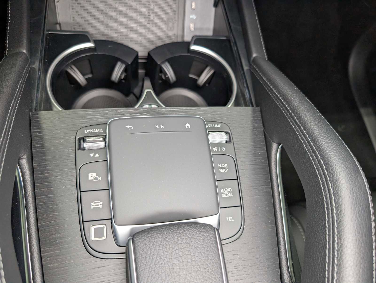 New 2026 MANUFAKTUR Moonlight White Magno Mercedes-Benz GLE 350 image 24