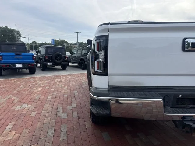 Used 2015 White Chevrolet Work Truck image 10