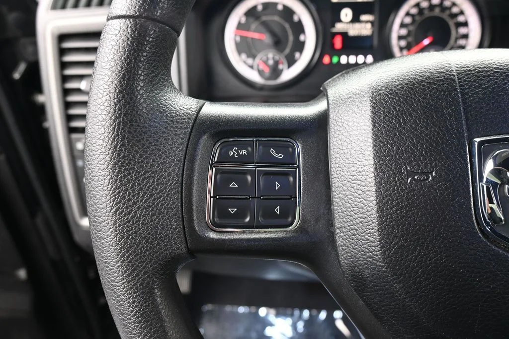 Used 2018 Brilliant Black Crystal Pearlcoat Ram Express image 14