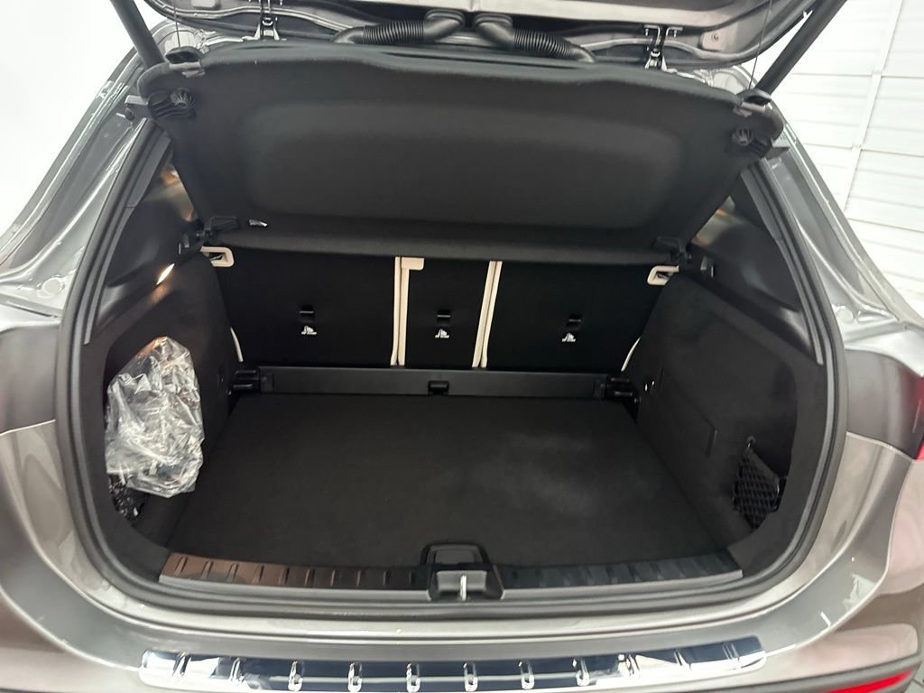 New 2026 Mountain Grey Metallic Mercedes-Benz GLA 250 image 58