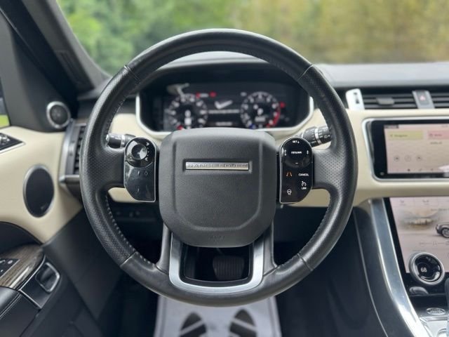 Used 2018 Yulong White Metallic Land Rover HSE image 22