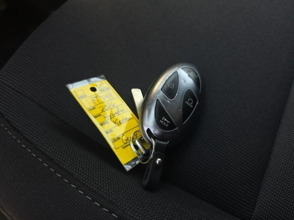 Used 2026 Gray Hyundai SEL Sport image 6