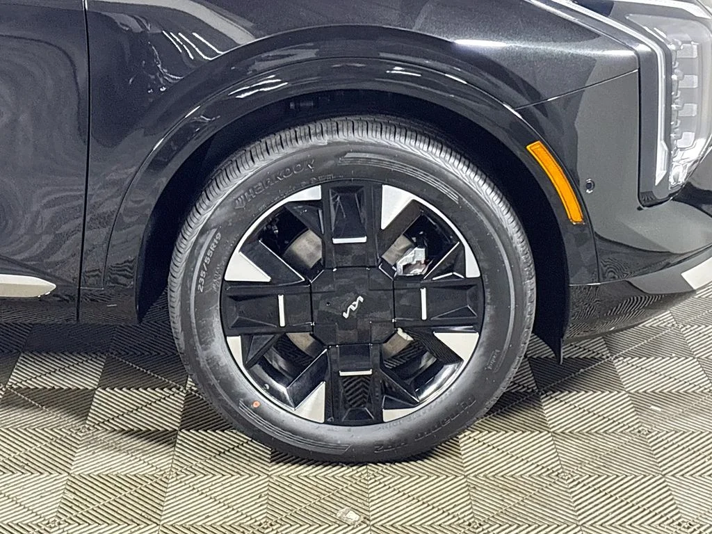 New 2026 Fusion Black Kia SX Prestige image 24