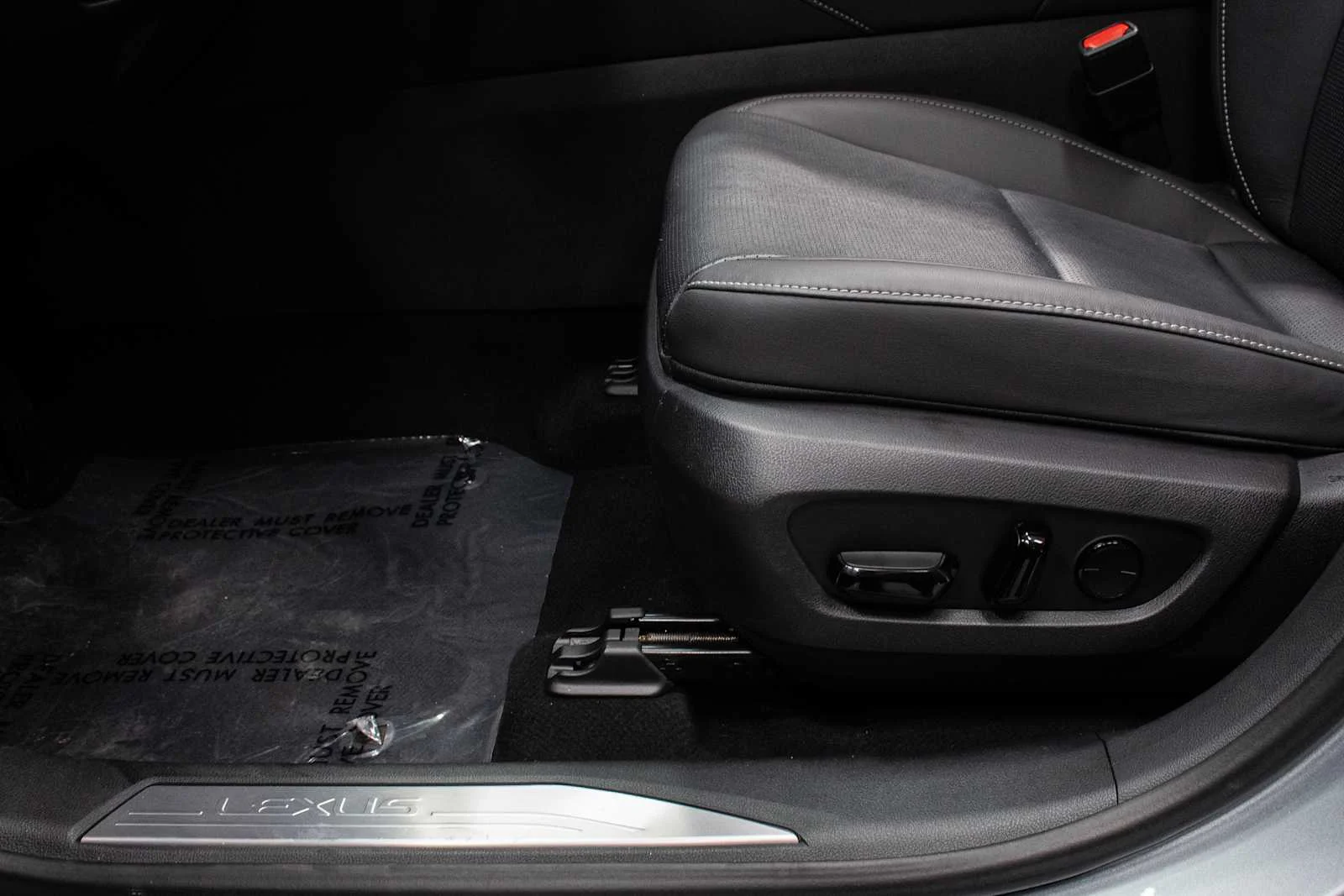 Certified Used 2024 Iridium Lexus Premium Plus image 16