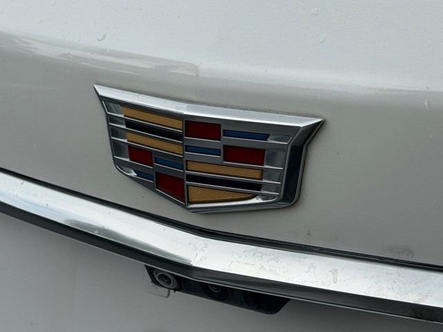 Used 2023 White Cadillac Premium Luxury image 15