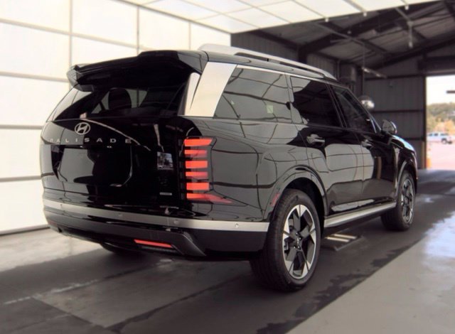 Certified Used 2026 Abyss Black Hyundai Limited image 3