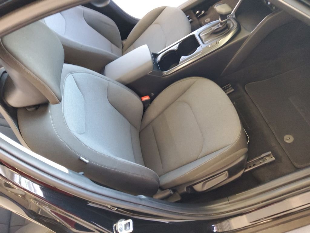 Used 2025 Black Kia LXS image 13