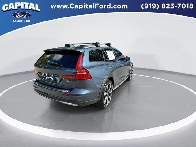 Used 2024 Blue Volvo Ultimate image 8