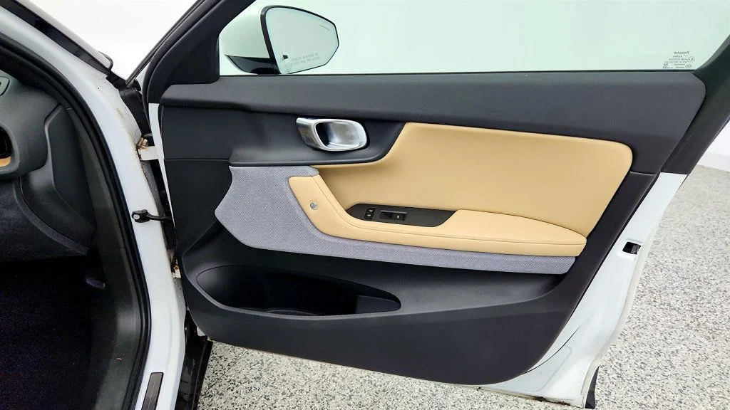 Used 2021 Snow Polestar Launch Edition Fastback w/ Performance Pkg & Nappa Leather image 19